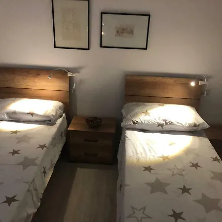 Affittacamere Casa Sonno Adiacente Caserma E Stazione * Foligno