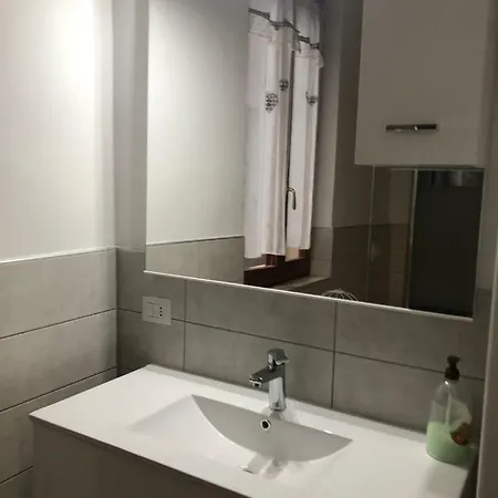 Affittacamere Casa Sonno Adiacente Caserma E Stazione Foligno