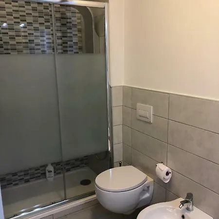 Affittacamere Casa Sonno Adiacente Caserma E Stazione *