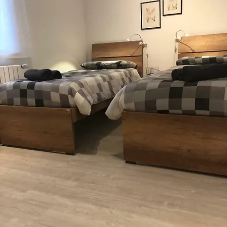 Affittacamere Casa Sonno Adiacente Caserma E Stazione Konukevi *