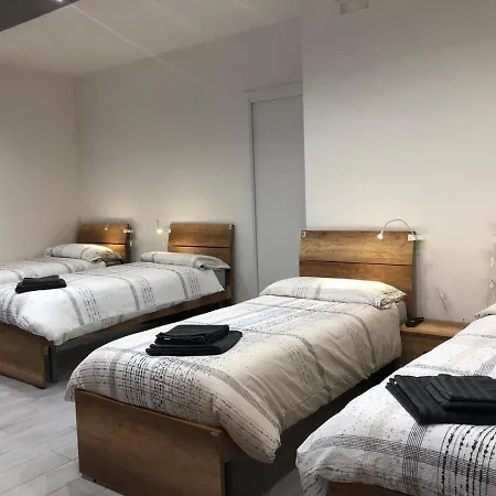 Affittacamere Casa Sonno Adiacente Caserma E Stazione Konukevi