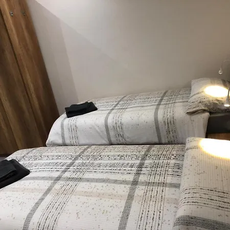 Affittacamere Casa Sonno Adiacente Caserma E Stazione