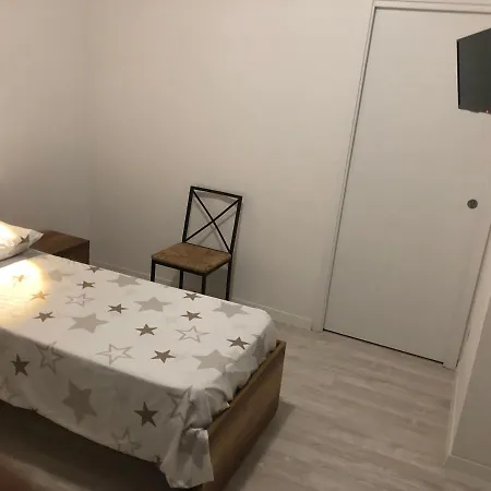 Affittacamere Casa Sonno Adiacente Caserma E Stazione * Foligno