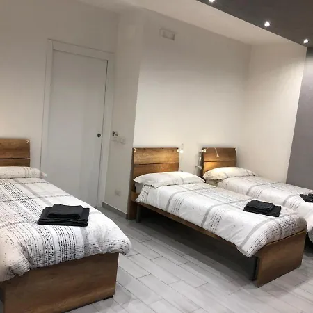 Affittacamere Casa Sonno Adiacente Caserma E Stazione * Foligno